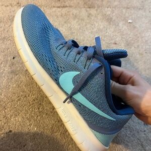 Nike Teal and Navy Athletic Sneakers